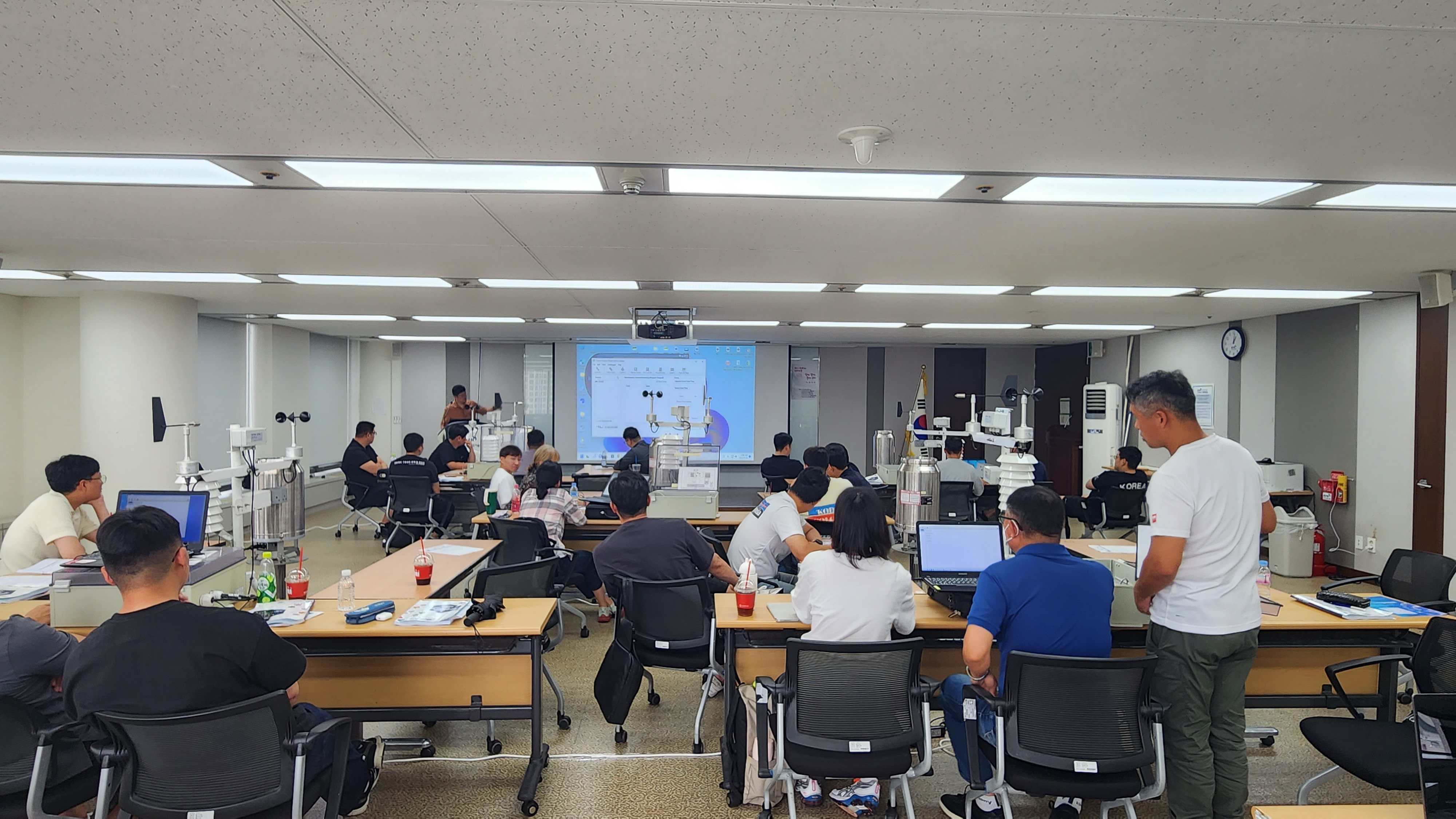 2023년도 제2회 기상장비특화 교육과정 운영.jpg